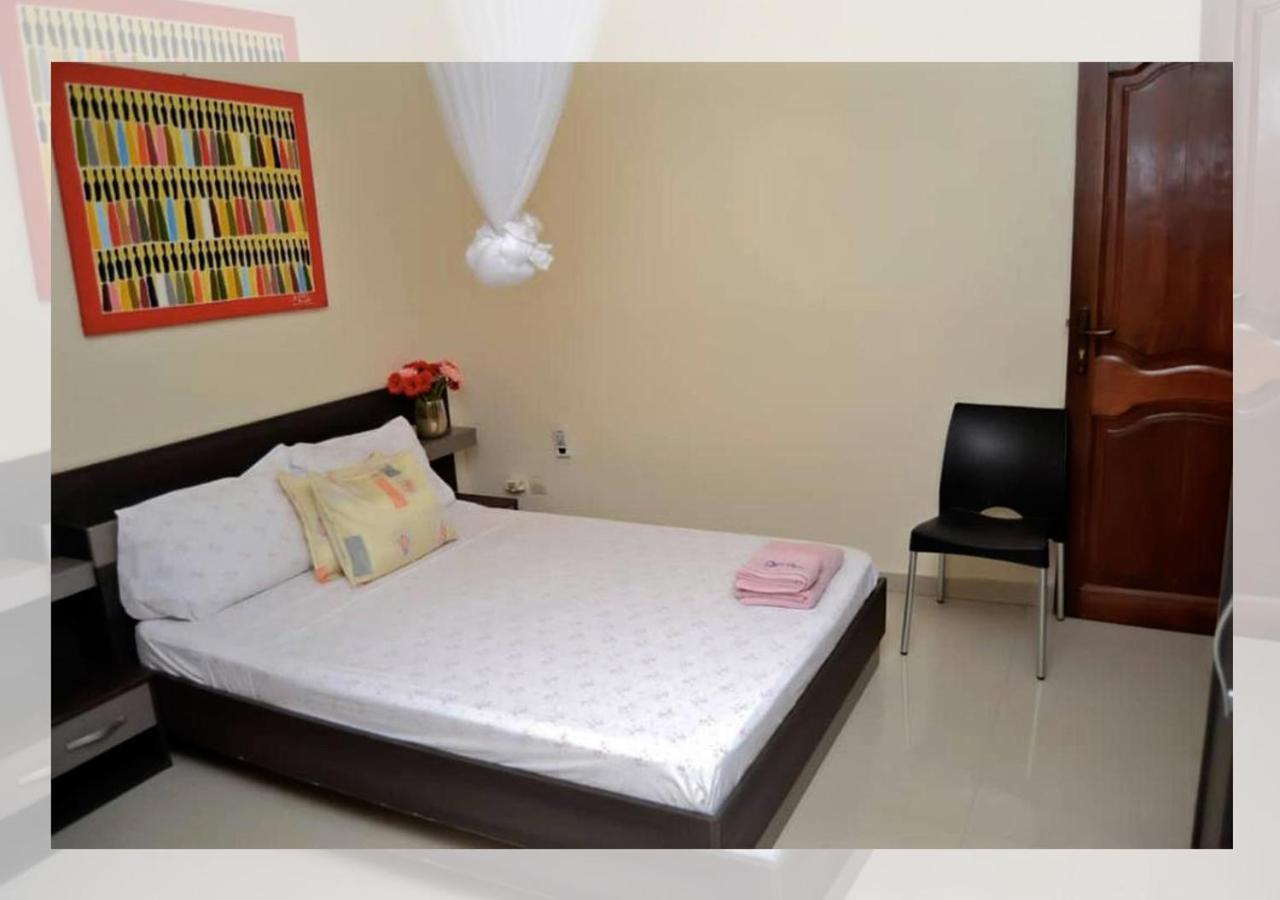 Chez Ouly Apartment Dakar Exterior photo