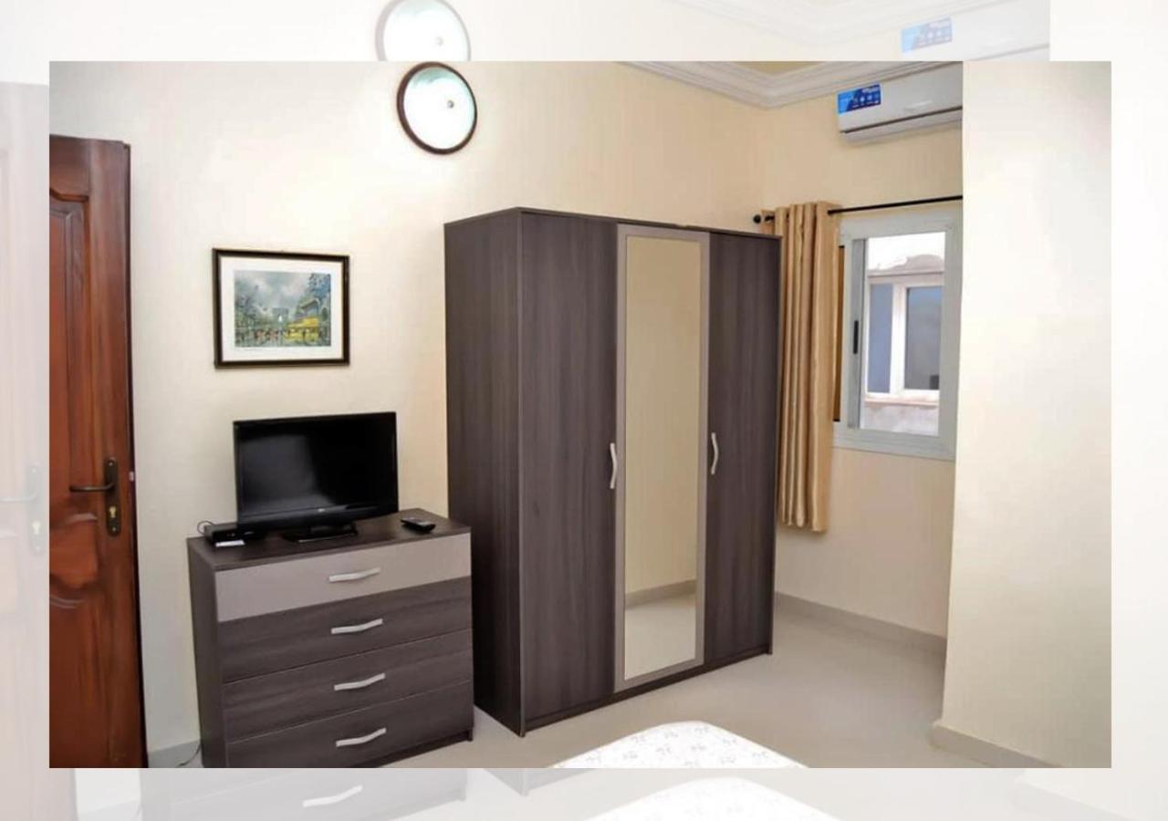 Chez Ouly Apartment Dakar Exterior photo