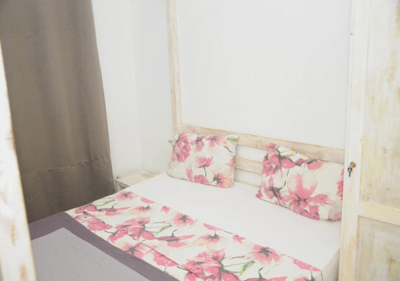 Chez Ouly Apartment Dakar Exterior photo
