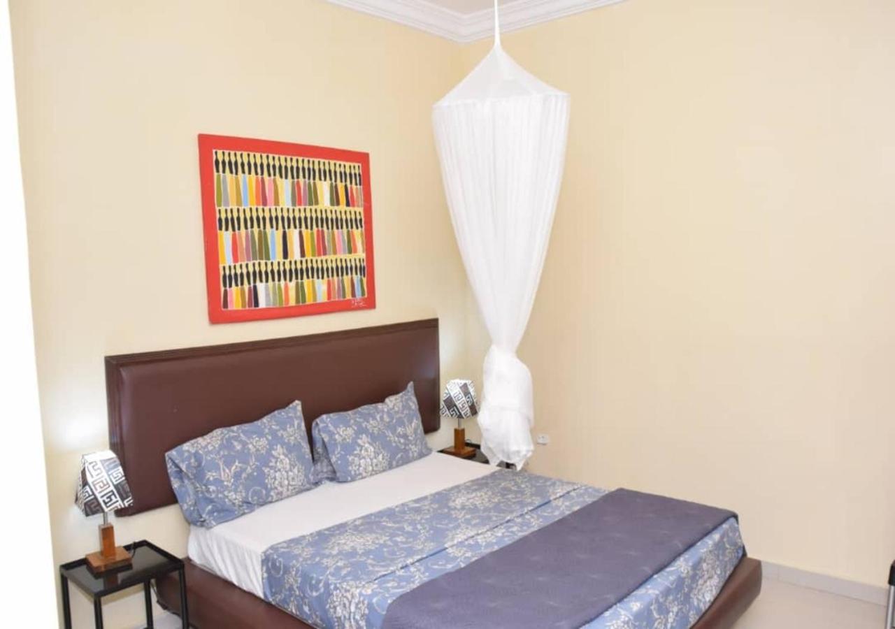 Chez Ouly Apartment Dakar Exterior photo