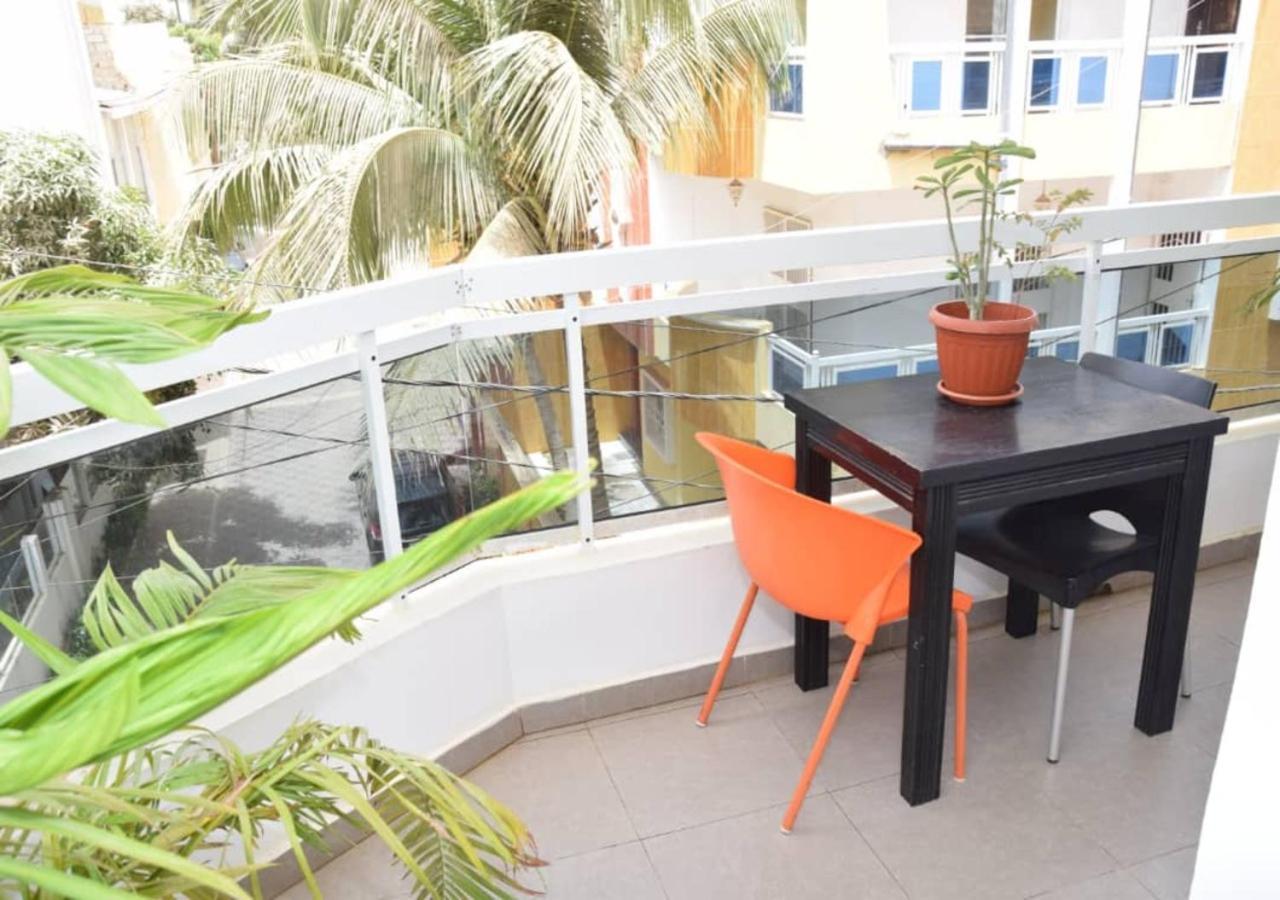 Chez Ouly Apartment Dakar Exterior photo