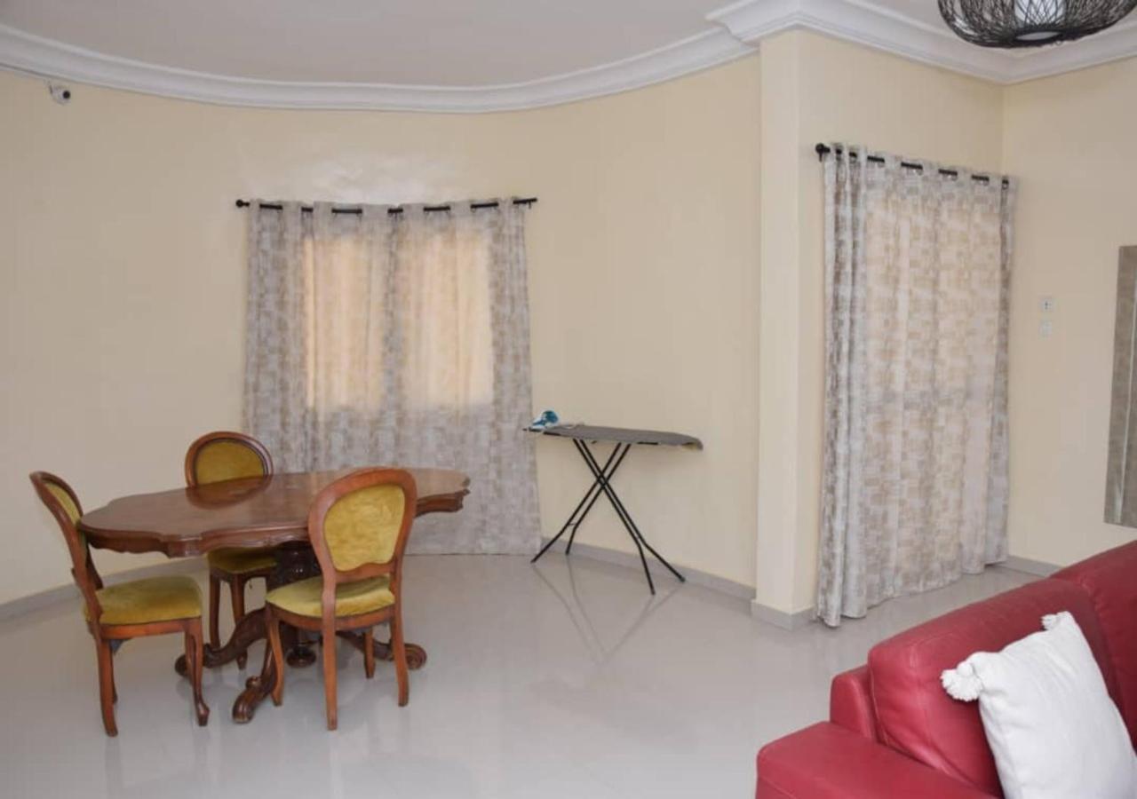 Chez Ouly Apartment Dakar Exterior photo