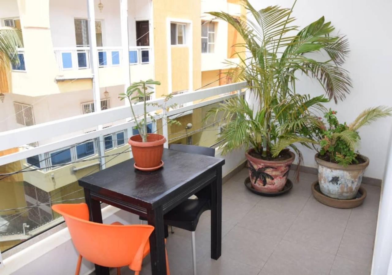 Chez Ouly Apartment Dakar Exterior photo