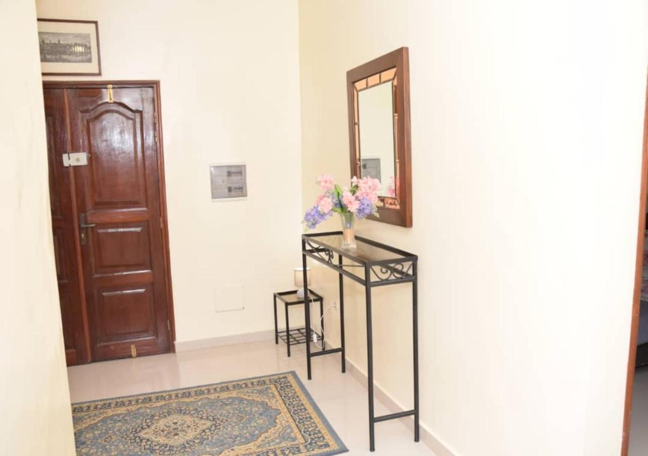 Chez Ouly Apartment Dakar Exterior photo