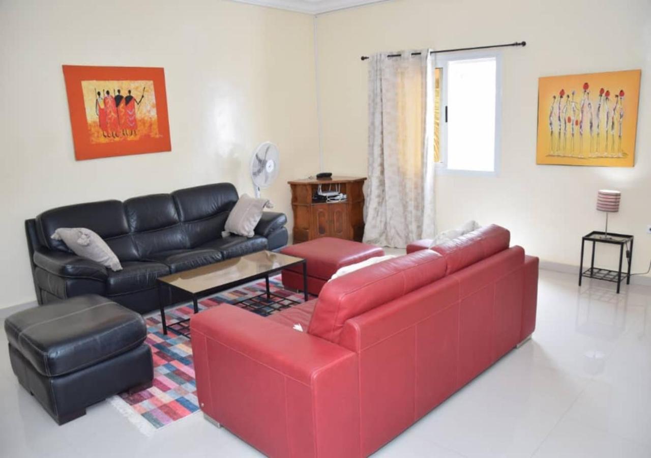 Chez Ouly Apartment Dakar Exterior photo