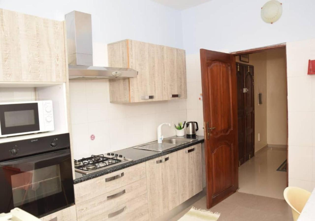 Chez Ouly Apartment Dakar Exterior photo