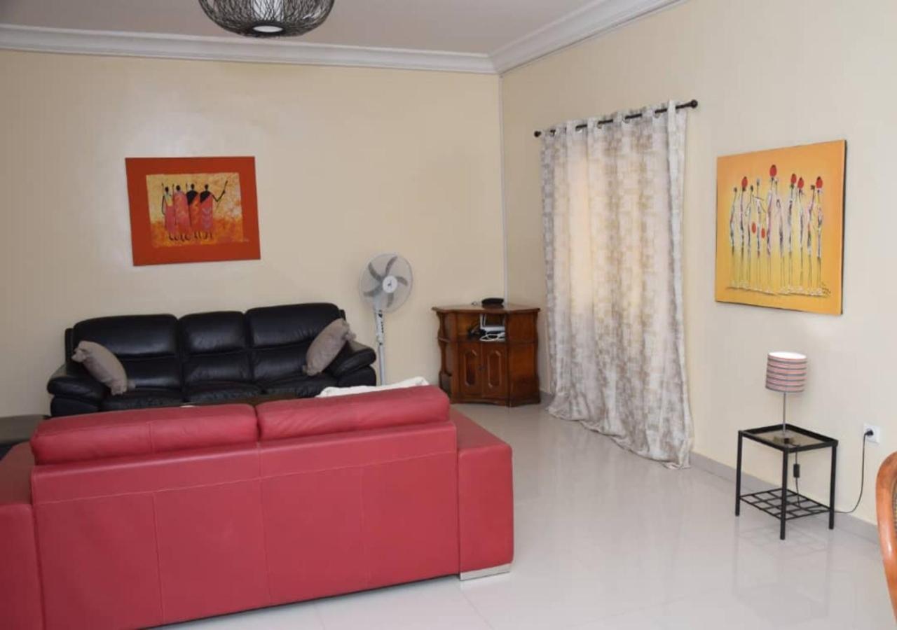 Chez Ouly Apartment Dakar Exterior photo