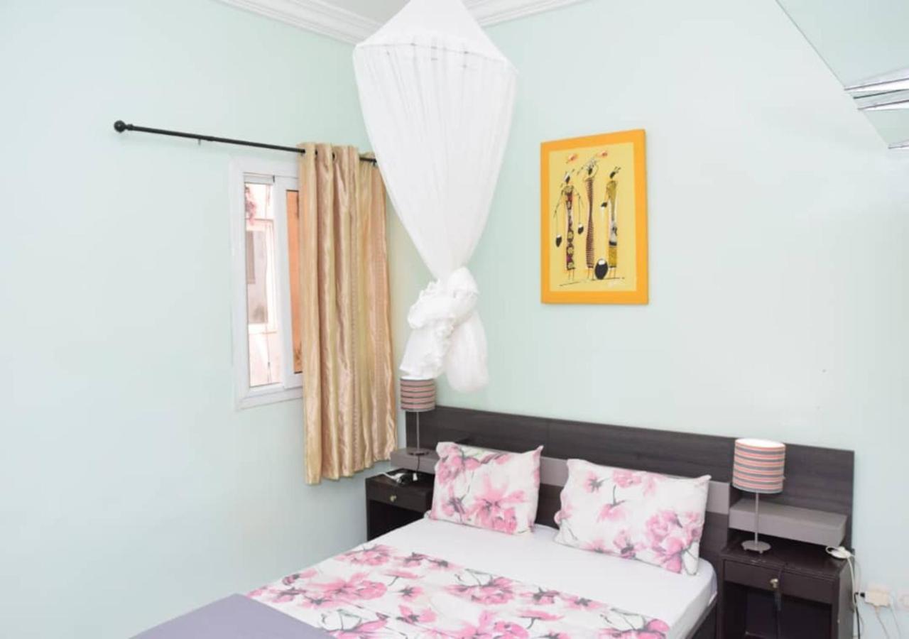 Chez Ouly Apartment Dakar Exterior photo
